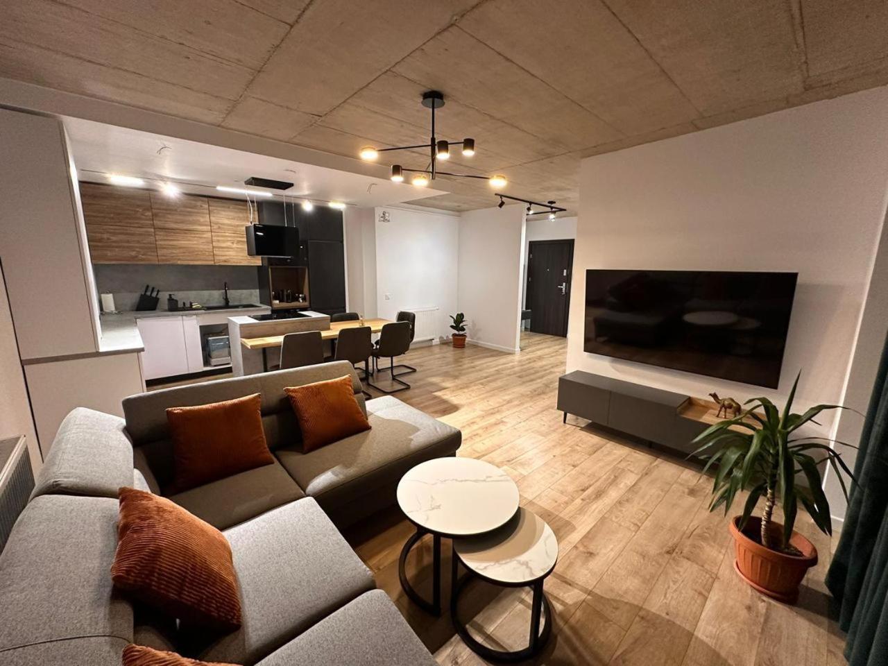 The Perfect Space - New1bedroom & Parking Apartment *